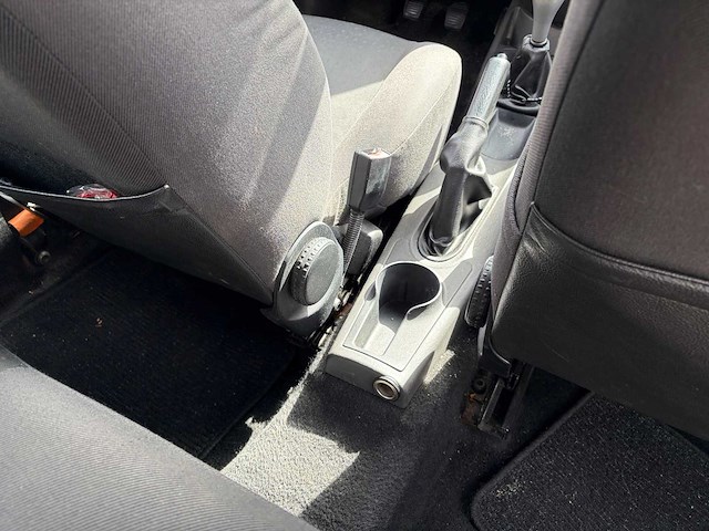 2004 ford focus wagon 1.6-16v trend personenauto - afbeelding 17 van  29