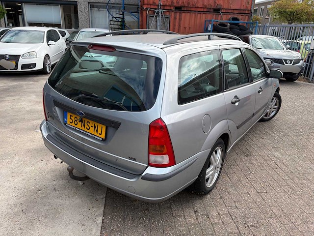 2004 ford focus wagon 1.6-16v trend personenauto - afbeelding 25 van  29