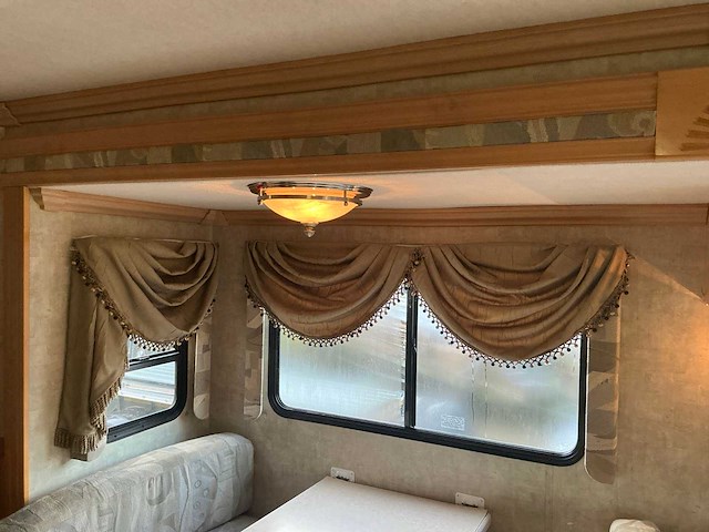 2004 freightliner coachmen cross country 376 ds campervan - afbeelding 17 van  80