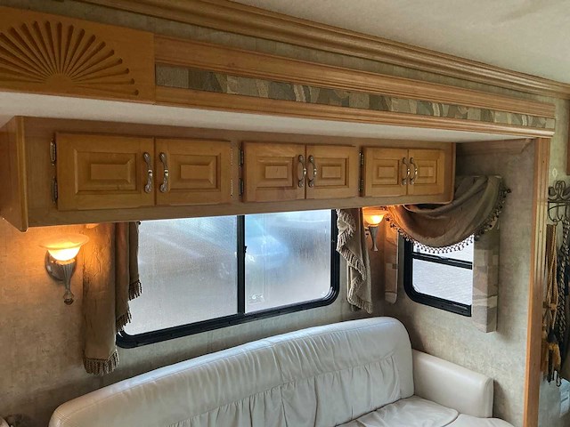 2004 freightliner coachmen cross country 376 ds campervan - afbeelding 18 van  80