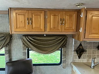 2004 freightliner coachmen cross country 376 ds campervan - afbeelding 22 van  80