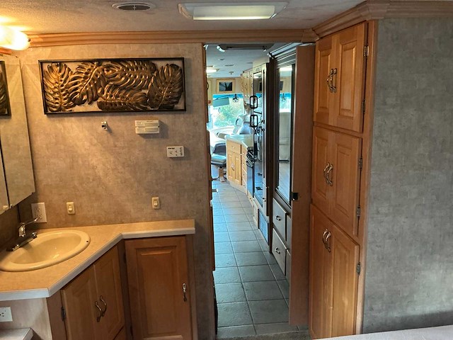 2004 freightliner coachmen cross country 376 ds campervan - afbeelding 54 van  80