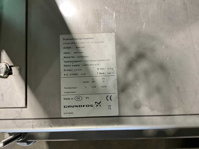 2004 grundfos hydro mpc-e 2 drukverhogingsinstallatie - afbeelding 4 van  4