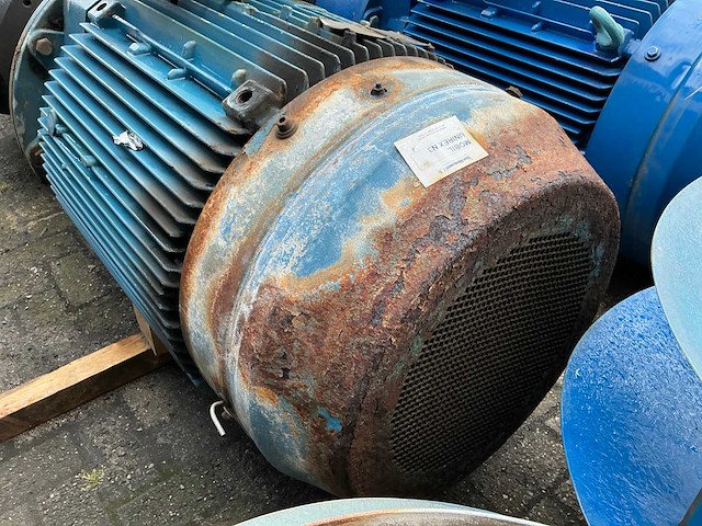 2004 gruppo aturia bg601 681 koelwaterpomp - afbeelding 6 van  9