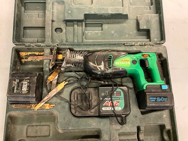 2004 hitachi cr24dv accu reciprozaag - afbeelding 2 van  5