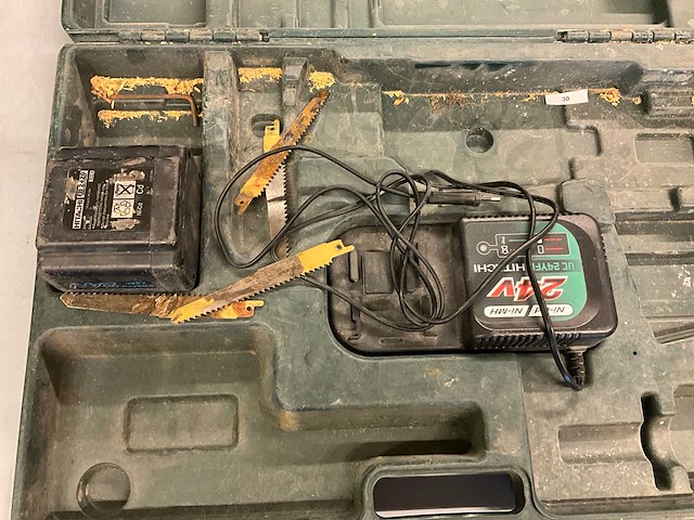 2004 hitachi cr24dv accu reciprozaag - afbeelding 5 van  5