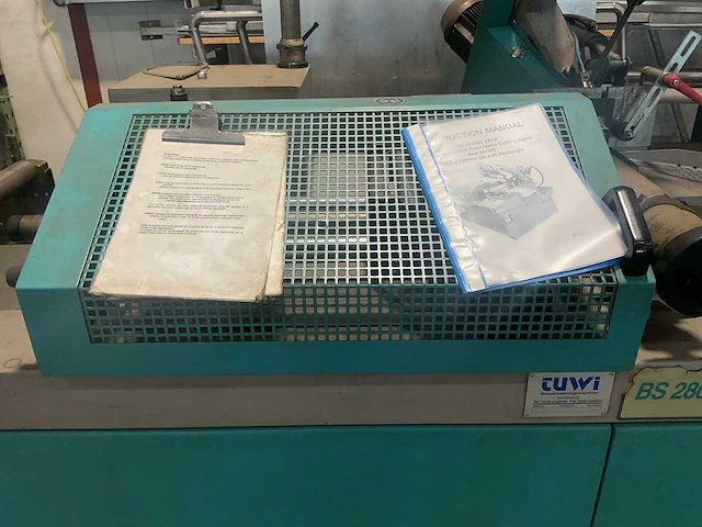 2004 imet bs 280/60 metalen horizontale bandzaagmachine - afbeelding 9 van  18