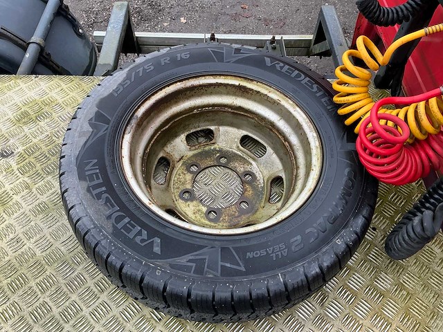 2004 iveco daily bedrijfswagen - afbeelding 17 van  22