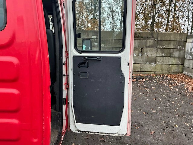 2004 iveco daily bedrijfswagen - afbeelding 24 van  47