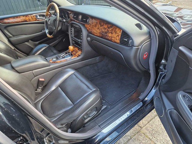 2004 jaguar xj 3.5 v8 executive personenauto - afbeelding 13 van  26
