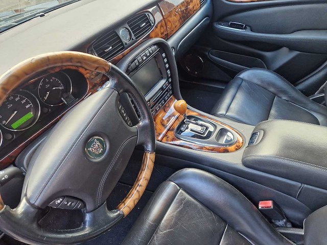 2004 jaguar xj 3.5 v8 executive personenauto - afbeelding 19 van  26