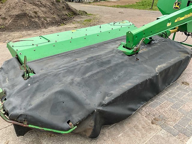 2004 john deere 331 achtermaaier met kneuzer - afbeelding 3 van  14