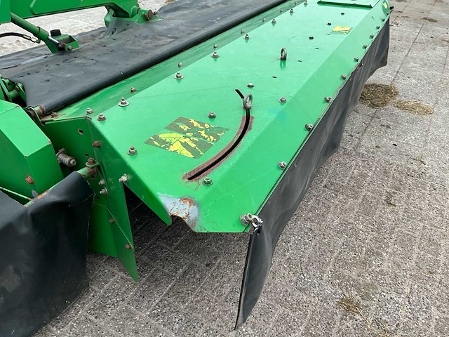 2004 john deere 331 achtermaaier met kneuzer - afbeelding 6 van  14