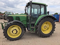 2004 john deere 6220 vierwielaangedreven landbouwtractor - afbeelding 1 van  11