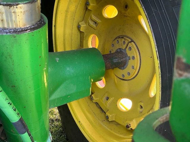 2004 john deere 7720 vierwielaangedreven landbouwtractor - afbeelding 32 van  53