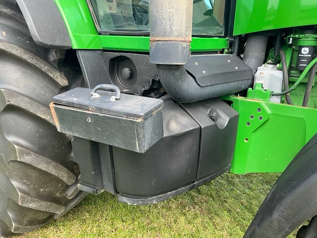 2004 john deere 7720 vierwielaangedreven landbouwtractor - afbeelding 32 van  53
