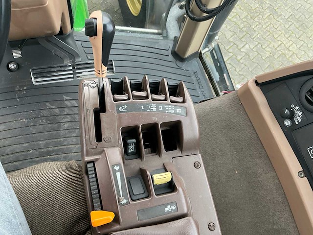 2004 john deere 7920 vierwielaangedreven landbouwtractor - afbeelding 20 van  27