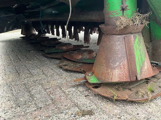 2004 john deere cc0131 frontmaaier met kneuzer - afbeelding 5 van  15