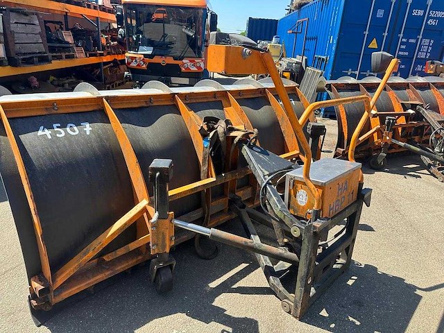 2004 jongerius jmk300 snow pusher - afbeelding 2 van  4
