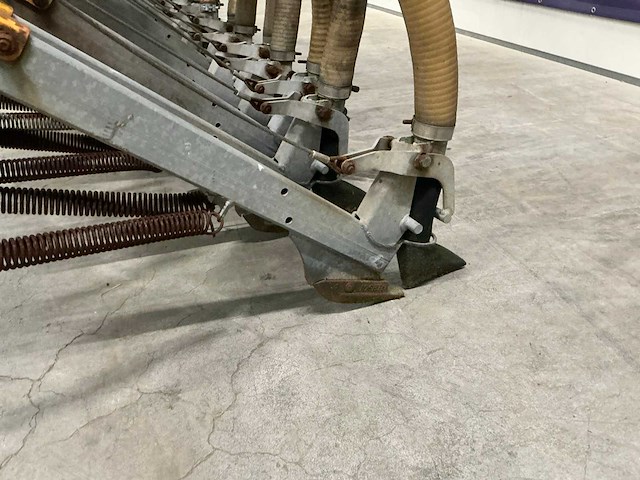 2004 joskin 6880/32mah akker- en graslandbemester - afbeelding 11 van  14