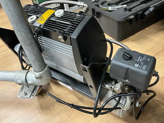 2004 jun-air of302 silent olievrije compressor - afbeelding 4 van  7