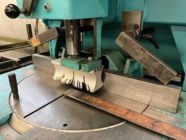 2004 kaltenbach kks 450 e halfautomatische afkortcirkelzaagmachine - afbeelding 6 van  14