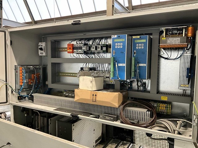 2004 kasto ssb a 2-cc cnc-bandzaagmachine - afbeelding 15 van  17