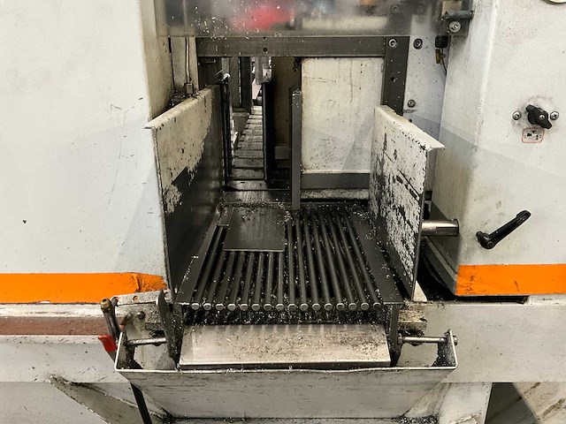2004 kasto ssb a 2-cc cnc-bandzaagmachine - afbeelding 5 van  17