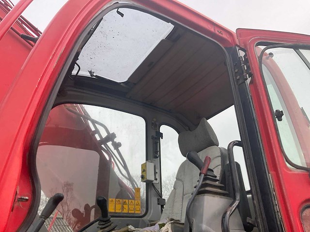 2004 kobelco sk210lc-6e rupsgraafmachine - afbeelding 7 van  19