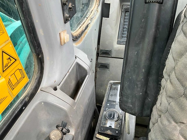 2004 kobelco sk330nlc-6e rupsgraafmachine - afbeelding 19 van  44