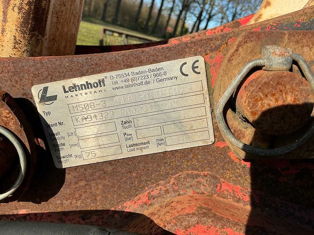 2004 komatsu pw95 banden graafmachine - afbeelding 18 van  21