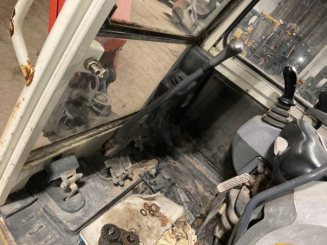 2004 kubota kx61-3 minigraafmachine - afbeelding 17 van  21