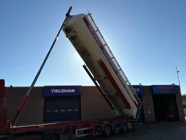 2004 lag 0-3-40 02 bulktrailer - afbeelding 1 van  39