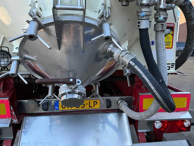 2004 lag 0-3-40 02 bulktrailer - afbeelding 15 van  39