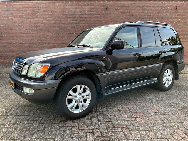 2004 lexus lx 470 personenauto - afbeelding 1 van  93
