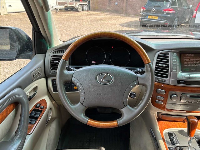 2004 lexus lx 470 personenauto - afbeelding 32 van  93