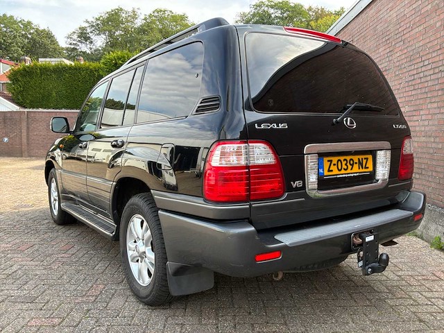 2004 lexus lx 470 personenauto - afbeelding 23 van  93