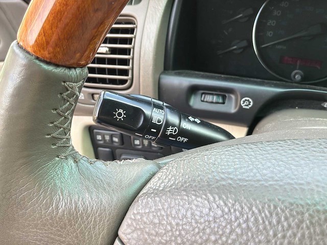 2004 lexus lx 470 personenauto - afbeelding 50 van  93
