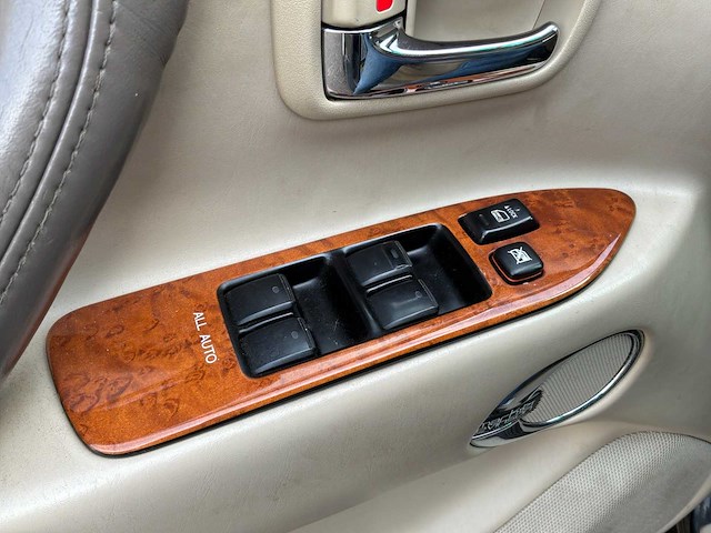 2004 lexus lx 470 personenauto - afbeelding 54 van  93