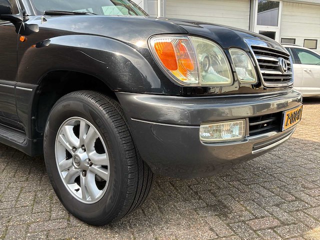 2004 lexus lx 470 personenauto - afbeelding 67 van  93
