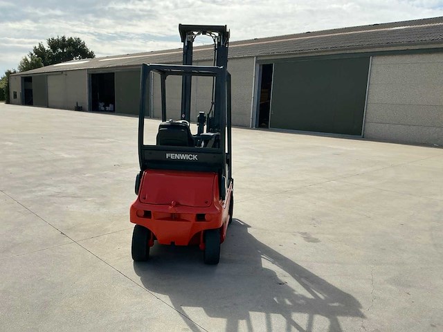 2004 linde e16p-02 vorkheftruck met vernieuwde accu - afbeelding 32 van  87