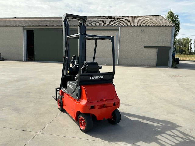 2004 linde e16p-02 vorkheftruck met vernieuwde accu - afbeelding 35 van  87
