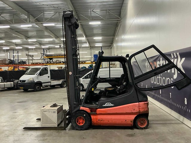 2004 linde e25-02 vorkheftruck - afbeelding 11 van  13