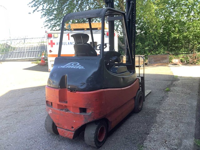 2004 linde e30/600-02 vorkheftruck - afbeelding 8 van  11