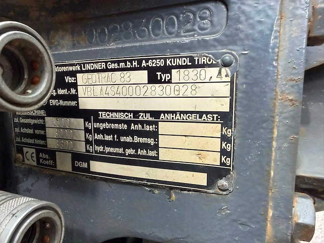 2004 lindner geotrac 83 vierwielaangedreven landbouwtractor - afbeelding 4 van  12