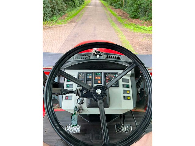 2004 lindner geotrac 83 vierwielaangedreven landbouwtractor - afbeelding 2 van  7