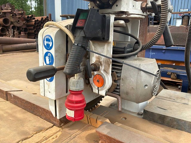 2004 maggi junior 640 radiaalafkortzaagmachine - afbeelding 5 van  9