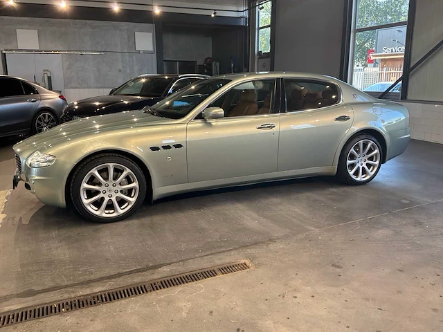 2004 maserati quattroporte 4.2 duo select personenauto - afbeelding 45 van  47