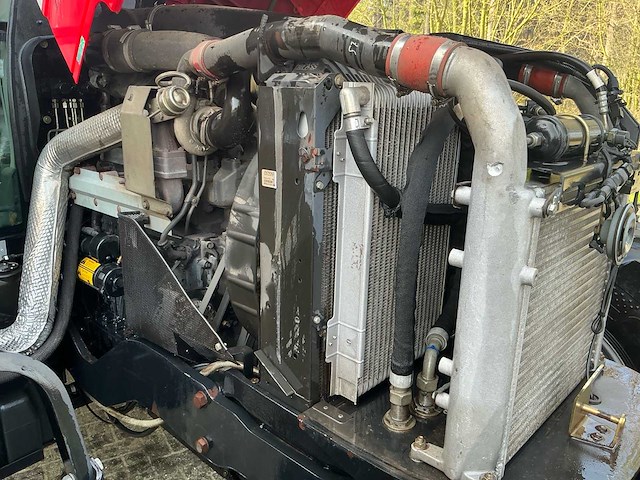 2004 massey ferguson 6470 vierwielaangedreven landbouwtractor - afbeelding 19 van  34