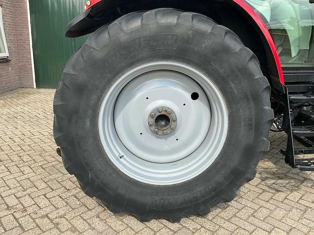 2004 massey ferguson 6480 vierwielaangedreven landbouwtractor - afbeelding 6 van  17